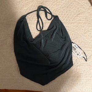 Garage open back halter.